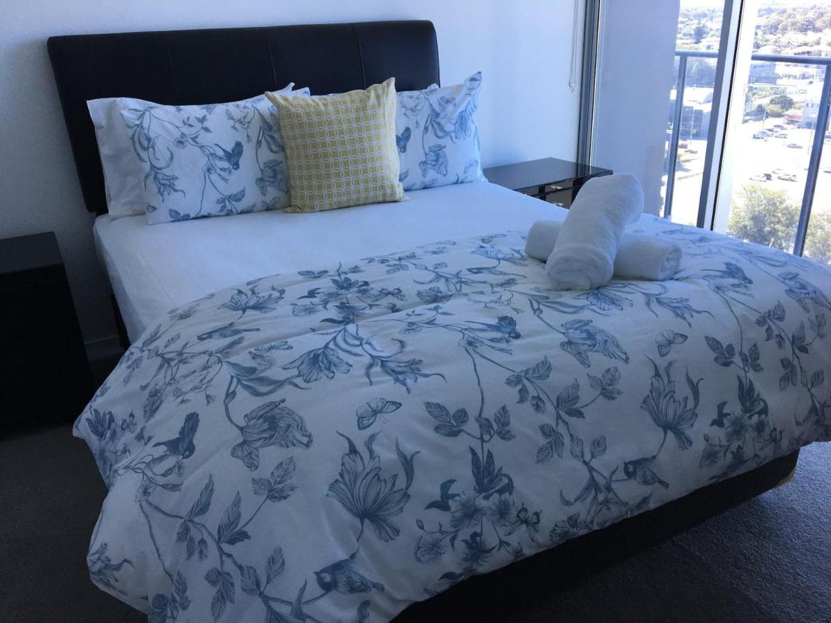 Three-Bedroom Apartment With Amazing View Near Surfers Paradise Gold Coast Luaran gambar