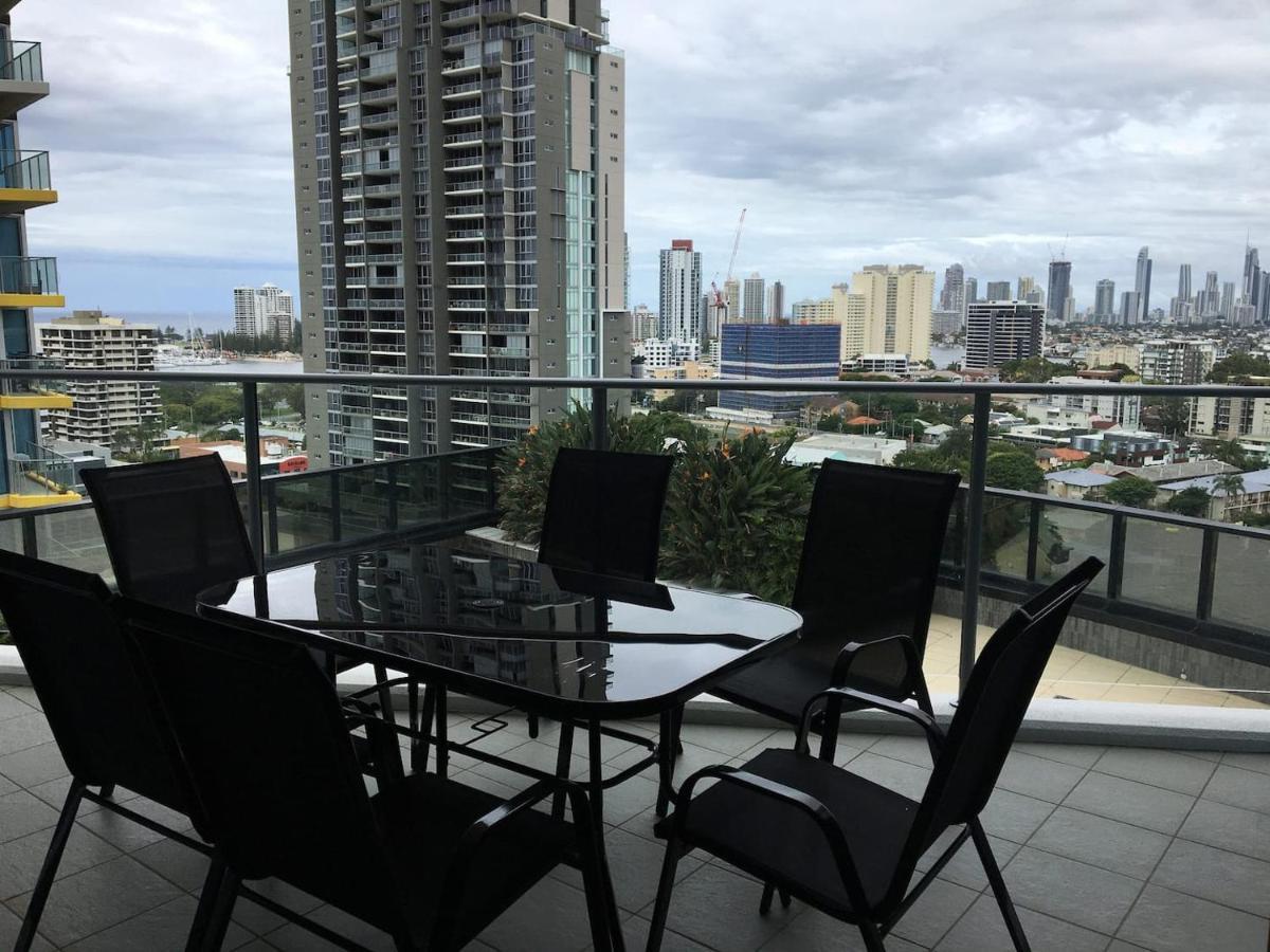 Three-Bedroom Apartment With Amazing View Near Surfers Paradise Gold Coast Luaran gambar