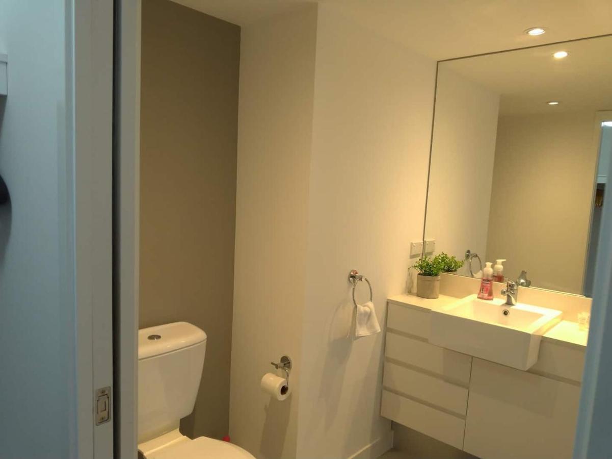 Three-Bedroom Apartment With Amazing View Near Surfers Paradise Gold Coast Luaran gambar